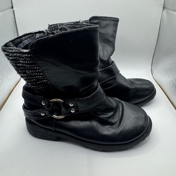 Cat & Jack Toddler Girl Size 9 Chic Black Pleather Boots - Picture 1 of 10